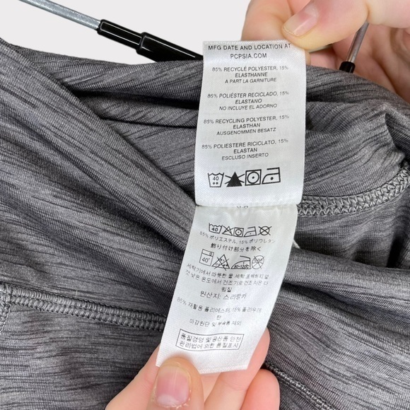 Patagonia Grey Centered Cropped Leggings XS‎ - Picture 9 of 10